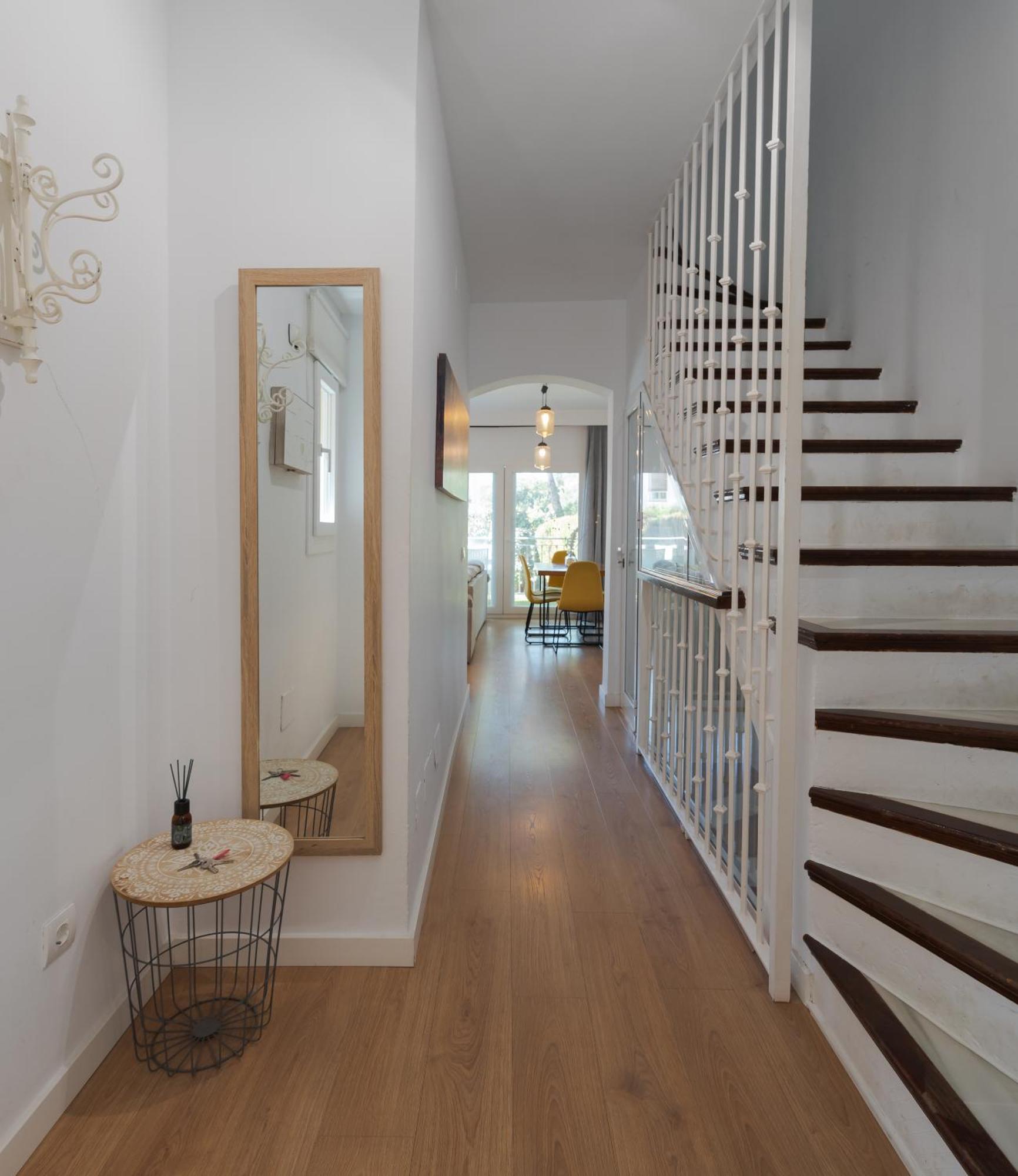Feriehus Wintowinrentals Townhouse, Pool & Beach