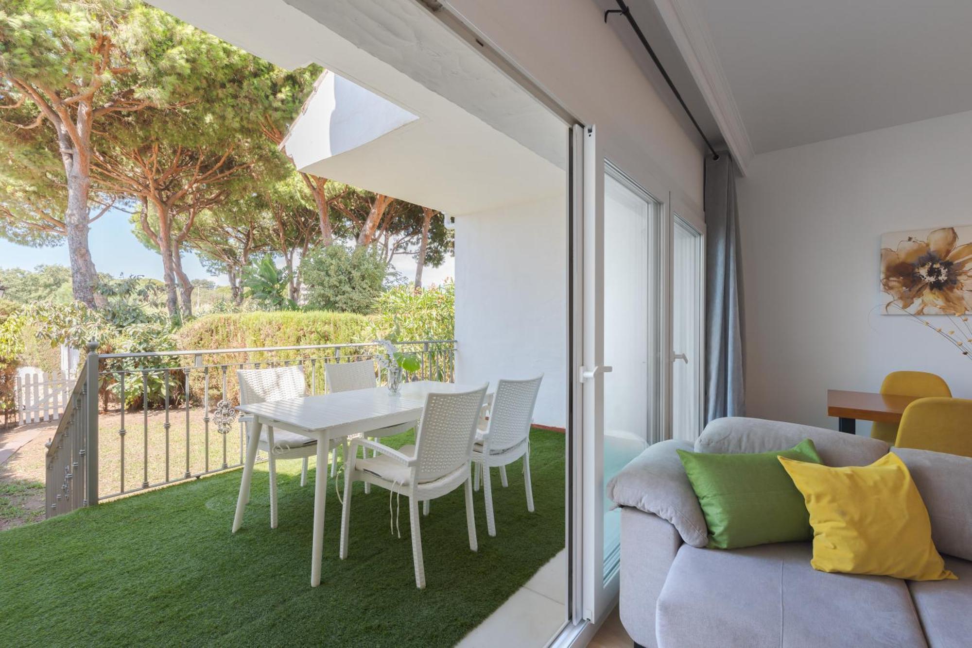 Feriehus Wintowinrentals Townhouse, Pool & Beach